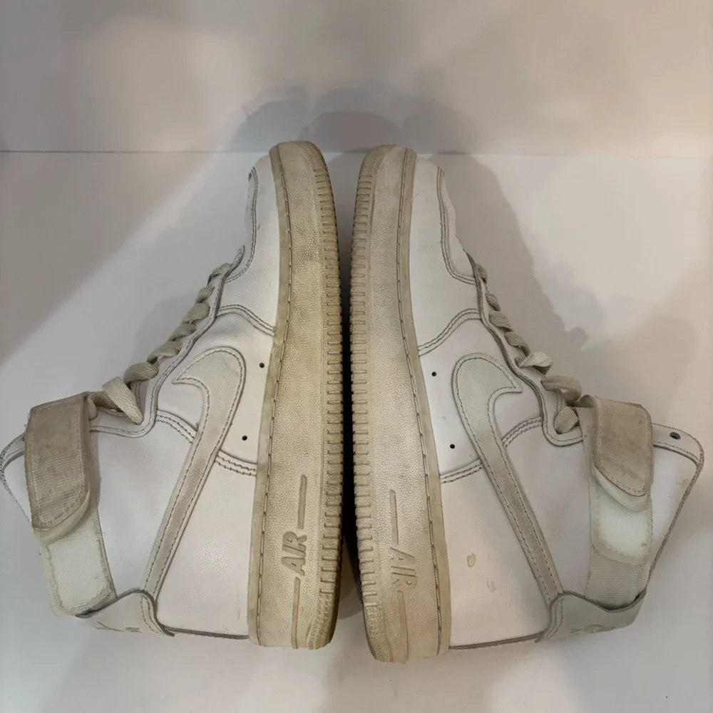 Nike Air Force 1 size 6.5